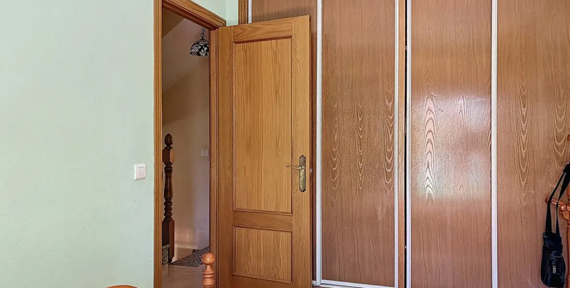 Sale of semi-detached house in Torre del Mar 36