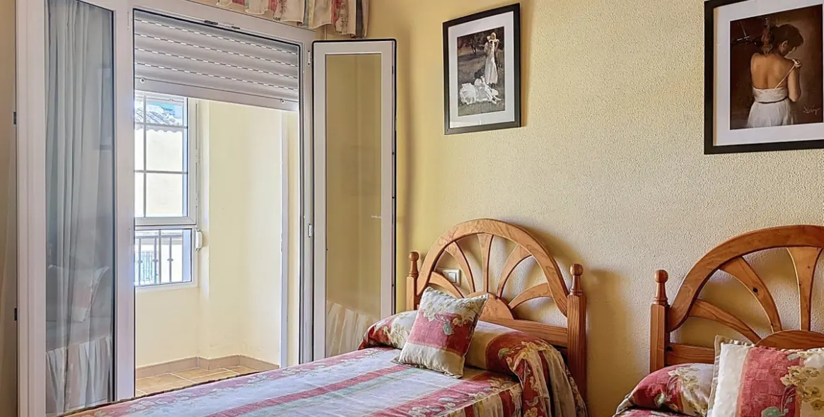 Sale of semi-detached house in Torre del Mar 39