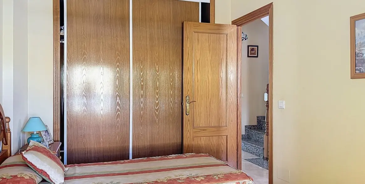 Sale of semi-detached house in Torre del Mar 41