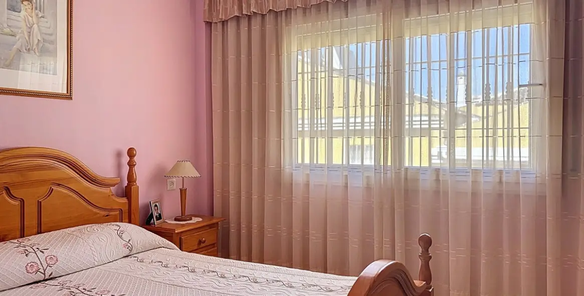 Sale of semi-detached house in Torre del Mar 42