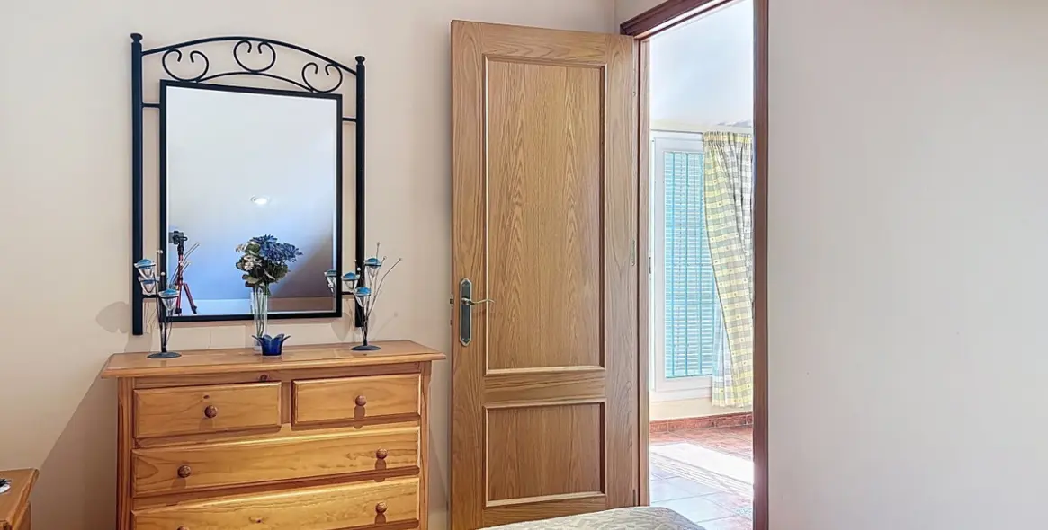 Sale of semi-detached house in Torre del Mar 50