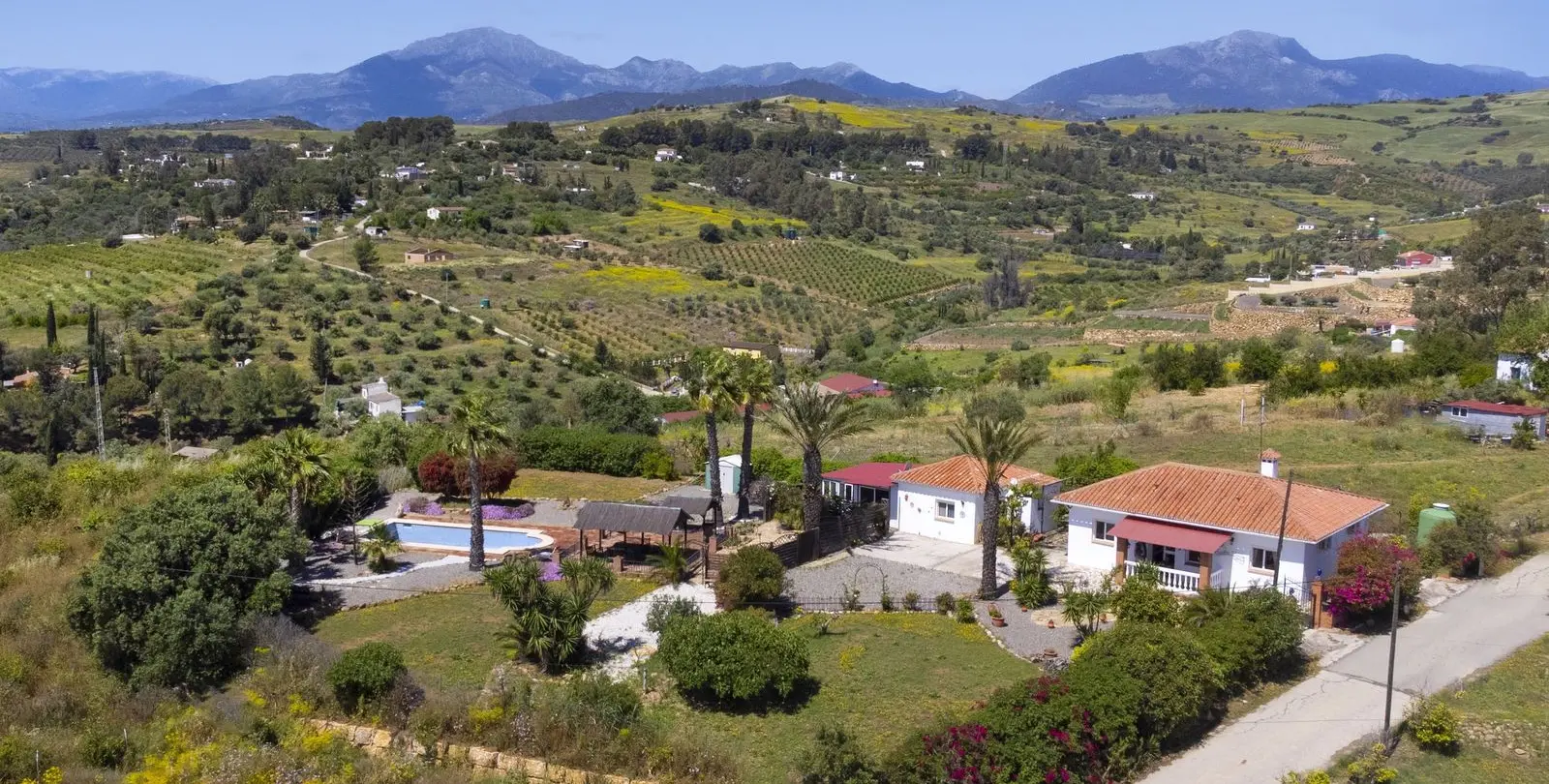 Venta de finca - cortijo en Pizarra 1