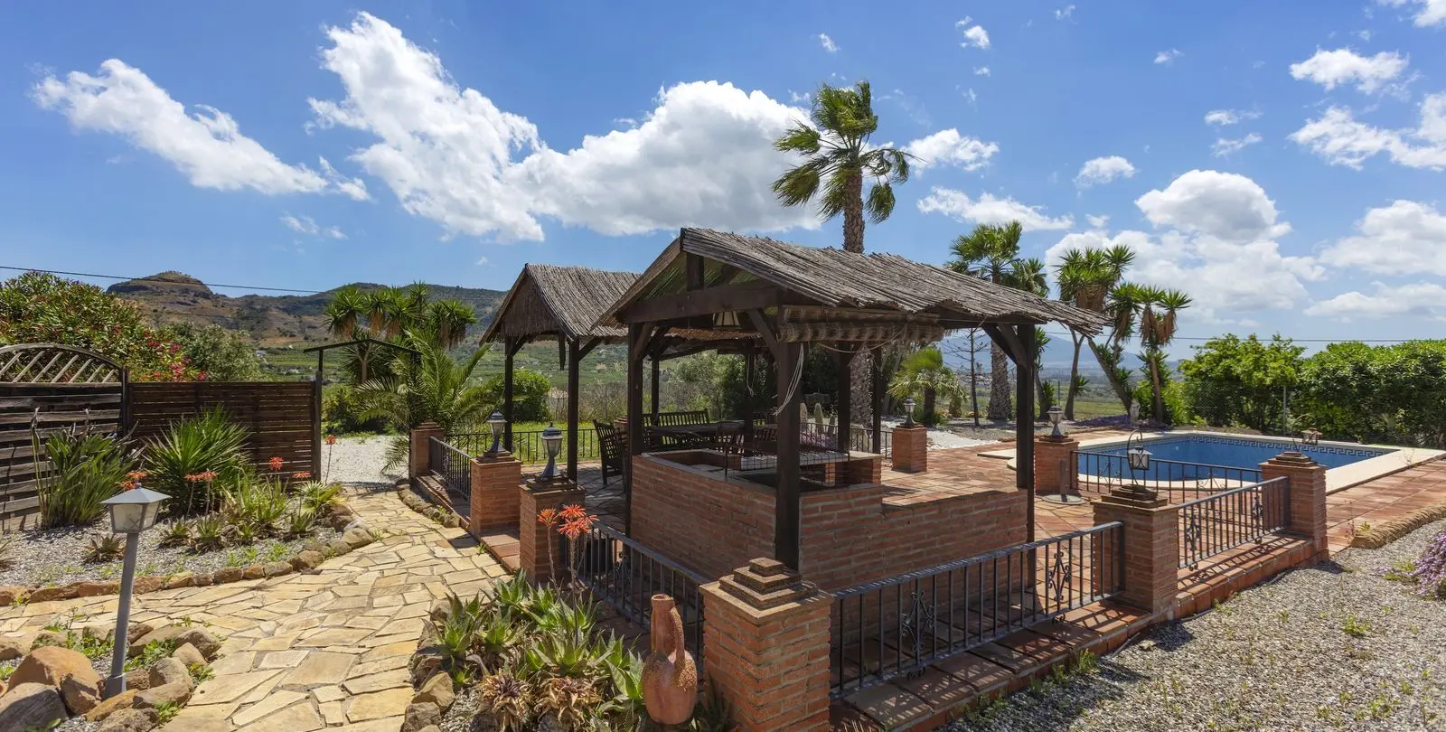 Venta de finca - cortijo en Pizarra 12