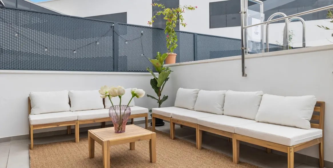 Sale of middle floor apartment in Estepona 7