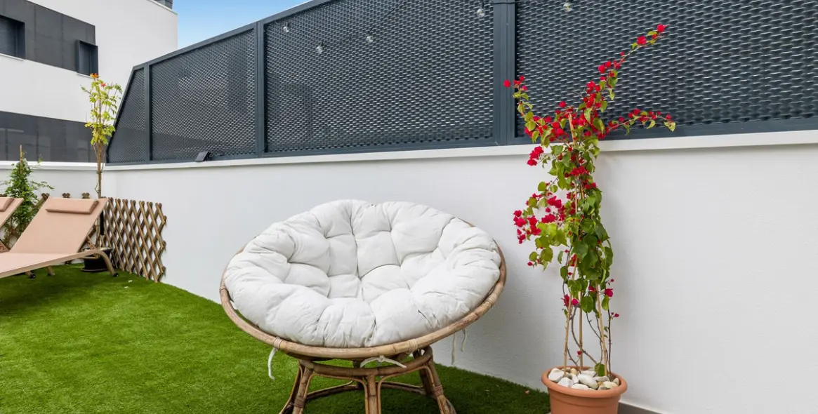 Sale of middle floor apartment in Estepona 16