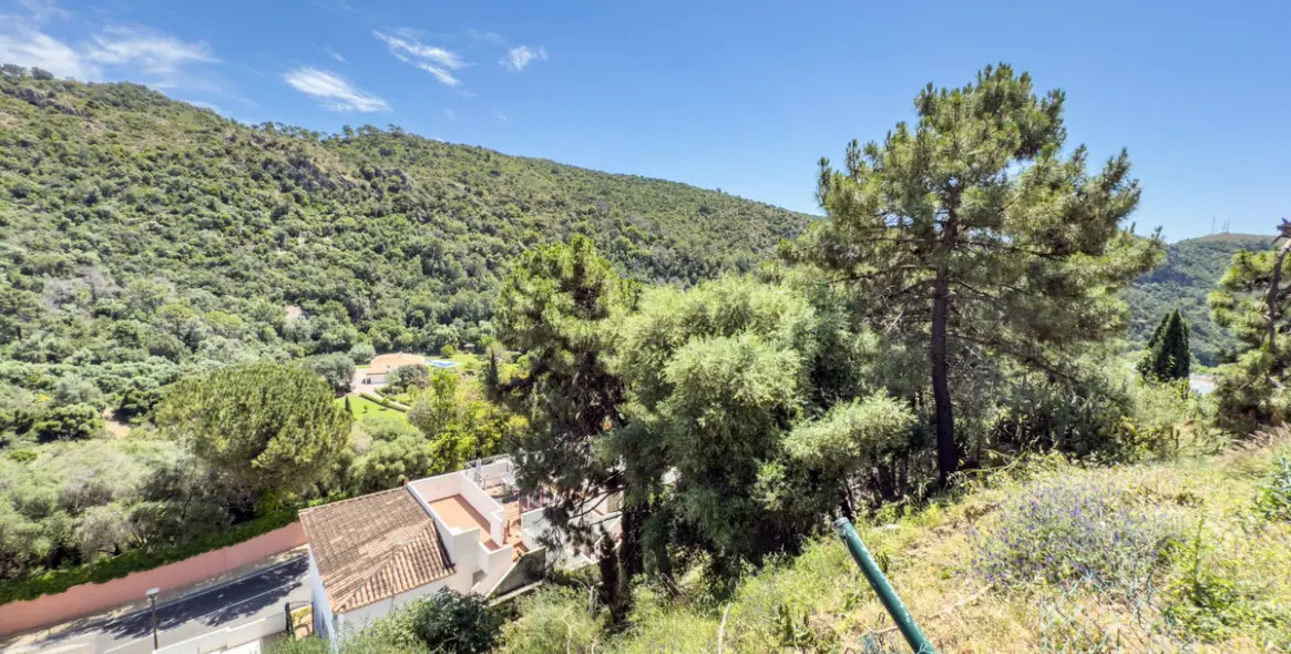 Продажа  жилого участка в Benahavís 4