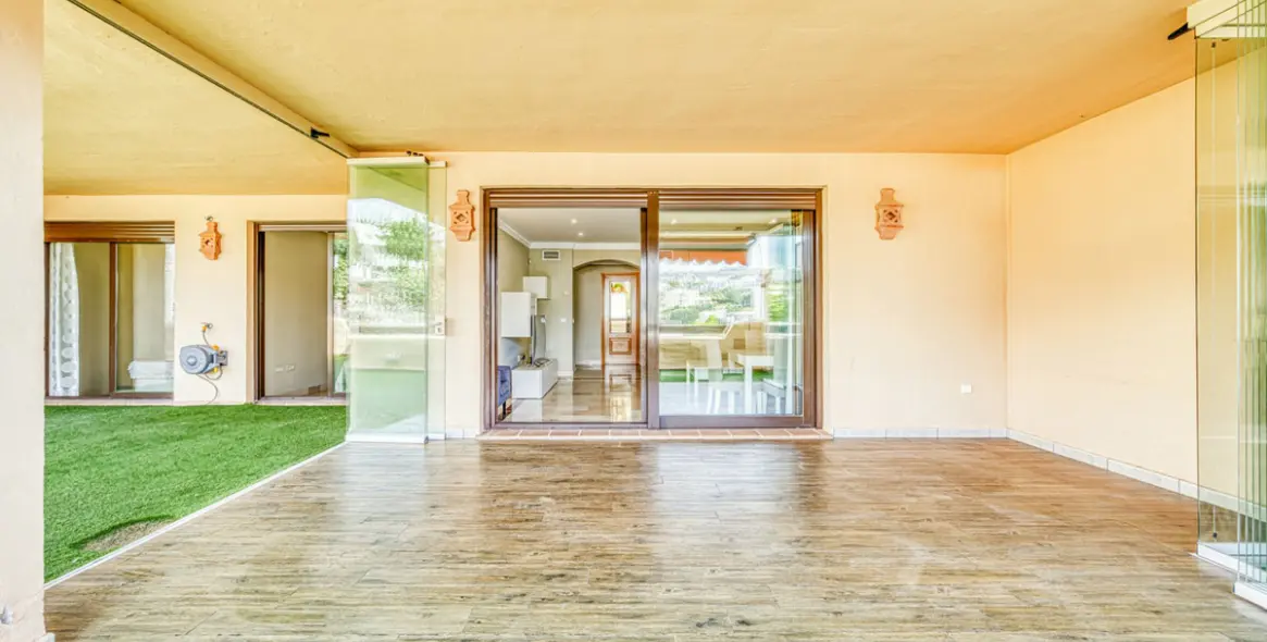 Продажа апартаментов на первом этаже в Benahavís 36