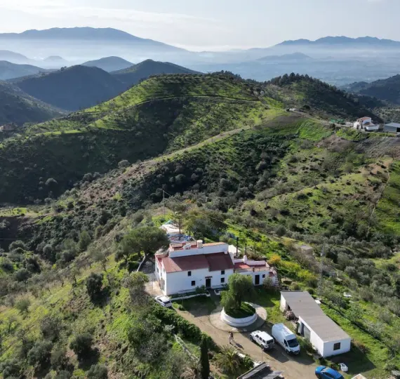 Продажа финки в Pizarra