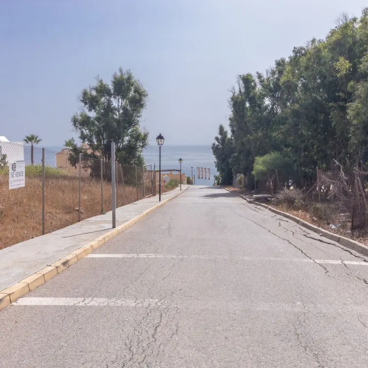 Sale of residential plot in Manilva