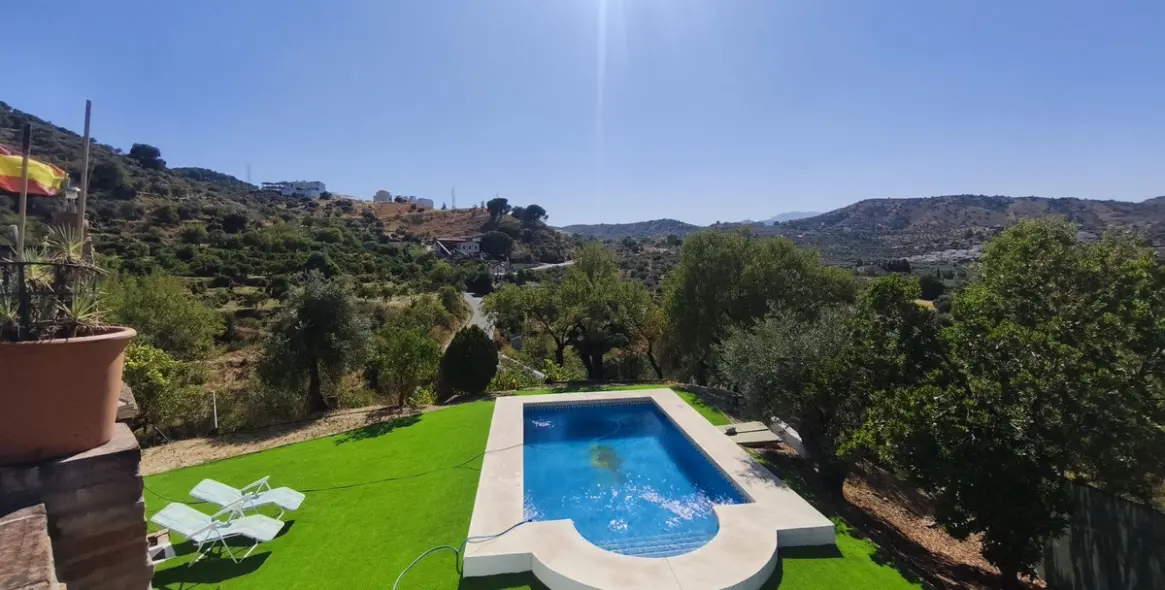 Sale of finca - cortijo in Monda 2