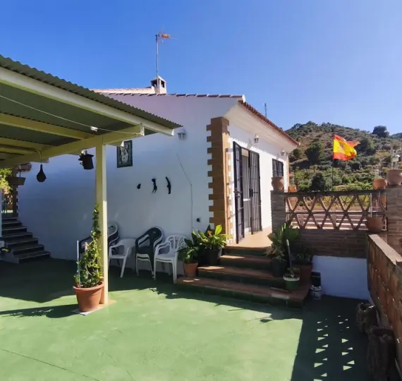Sale of finca - cortijo in Monda