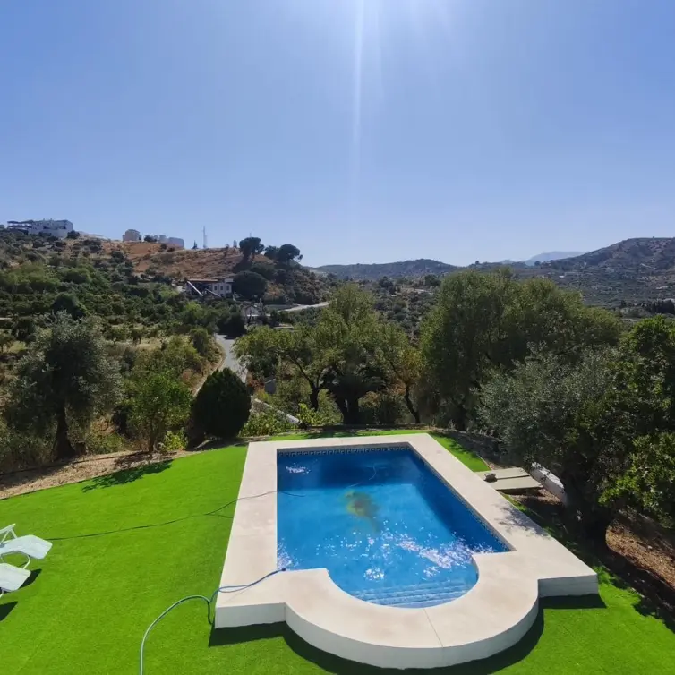 Sale of finca - cortijo in Monda