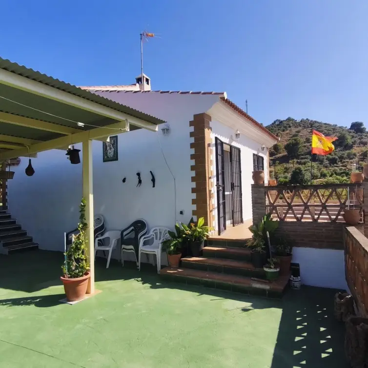 Sale of finca - cortijo in Monda