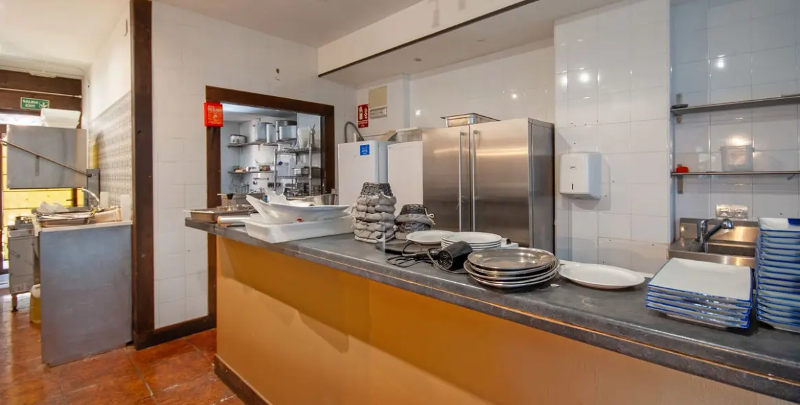 Продажа ресторана в Calahonda 26