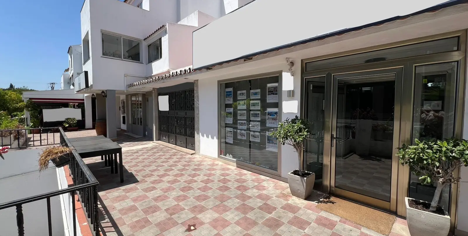 Sale of restaurant in Elviria 2