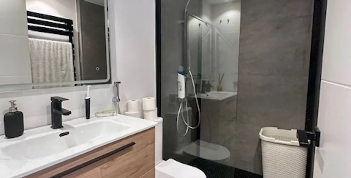 Sale of ground floor apartment in Estepona 21