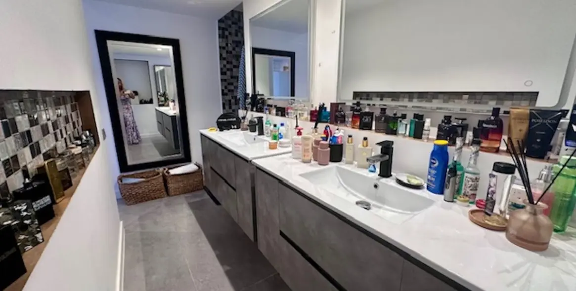 Sale of ground floor apartment in Estepona 38