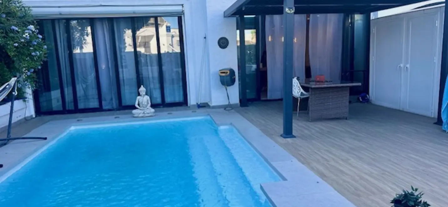 Продажа апартаментов на первом этаже в Estepona 4