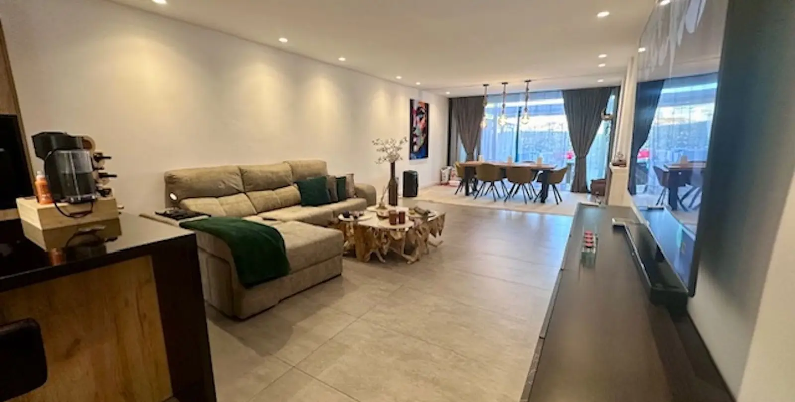 Sale of ground floor apartment in Estepona 13