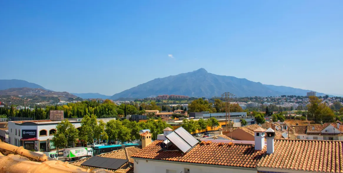 Продажа двухуровневого пентхауса в San Pedro de Alcántara 1