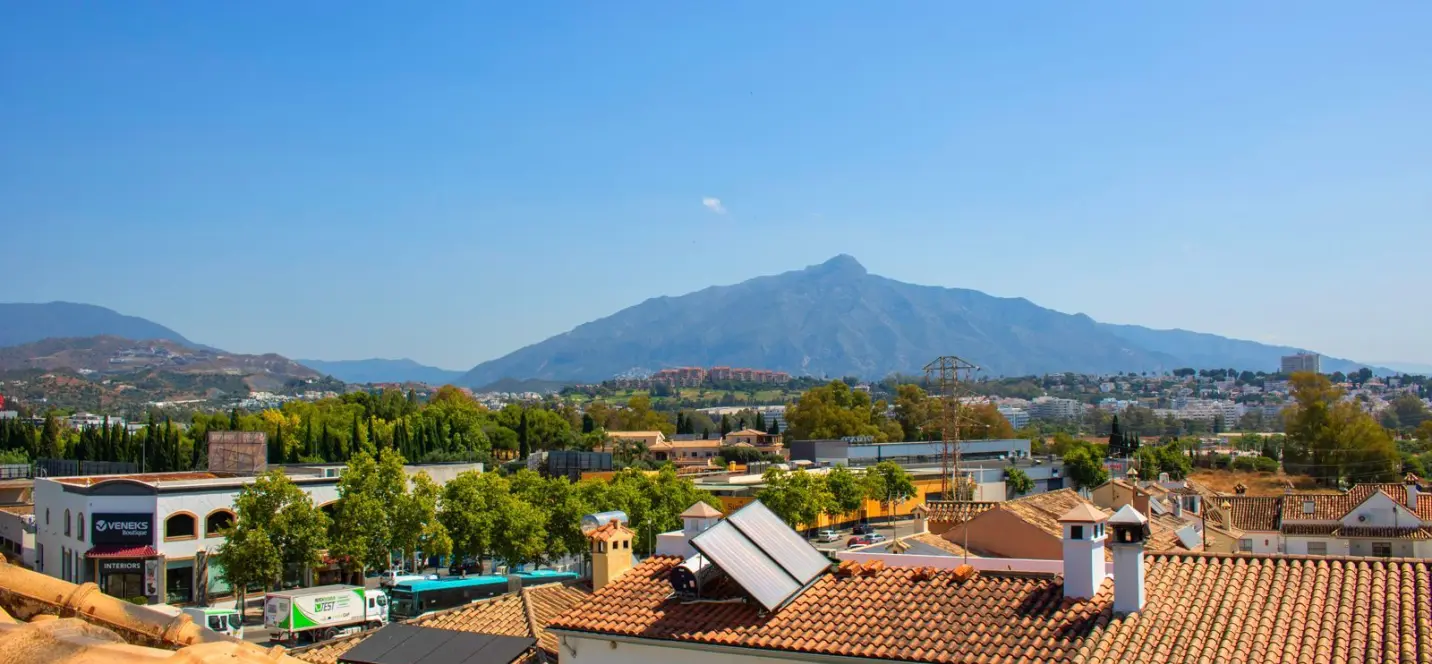 Venta de ático dúplex en San Pedro de Alcántara 1