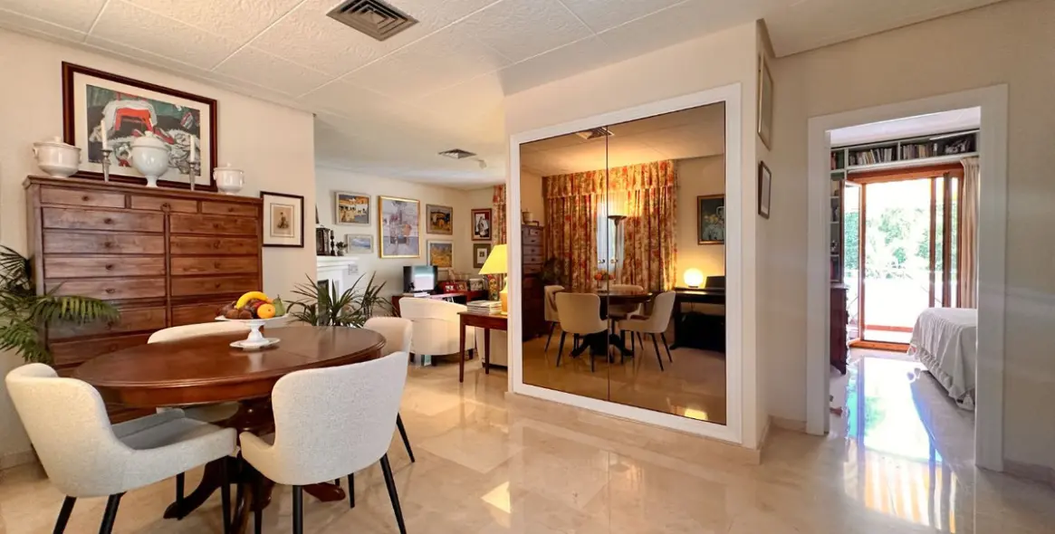 Продажа апартаментов на среднем этаже в Nueva Andalucía 7