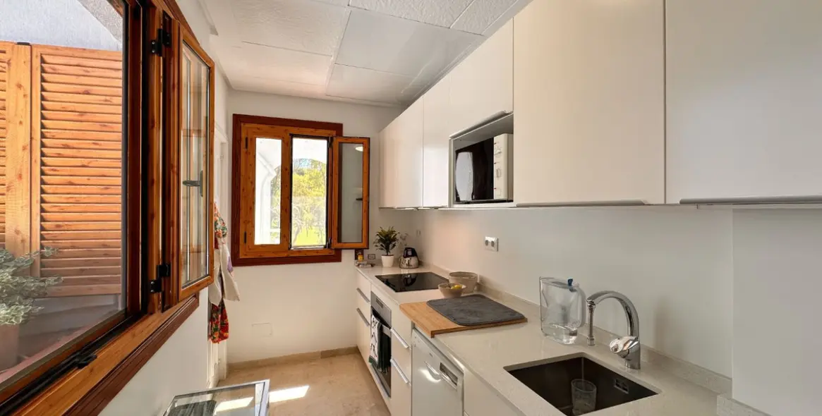 Продажа апартаментов на среднем этаже в Nueva Andalucía 12