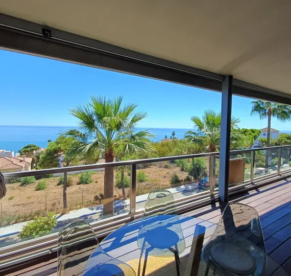 Продажа апартаментов на среднем этаже в Manilva