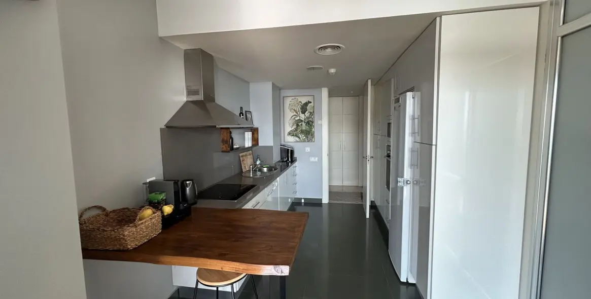 Продажа апартаментов на среднем этаже в Manilva 8