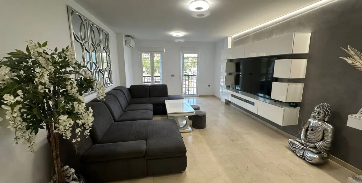 Продажа апартаментов на среднем этаже в Nueva Andalucía 9