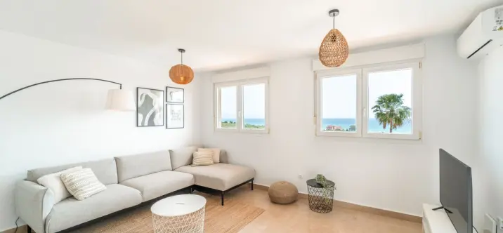 Sale of penthouse duplex in Manilva 4