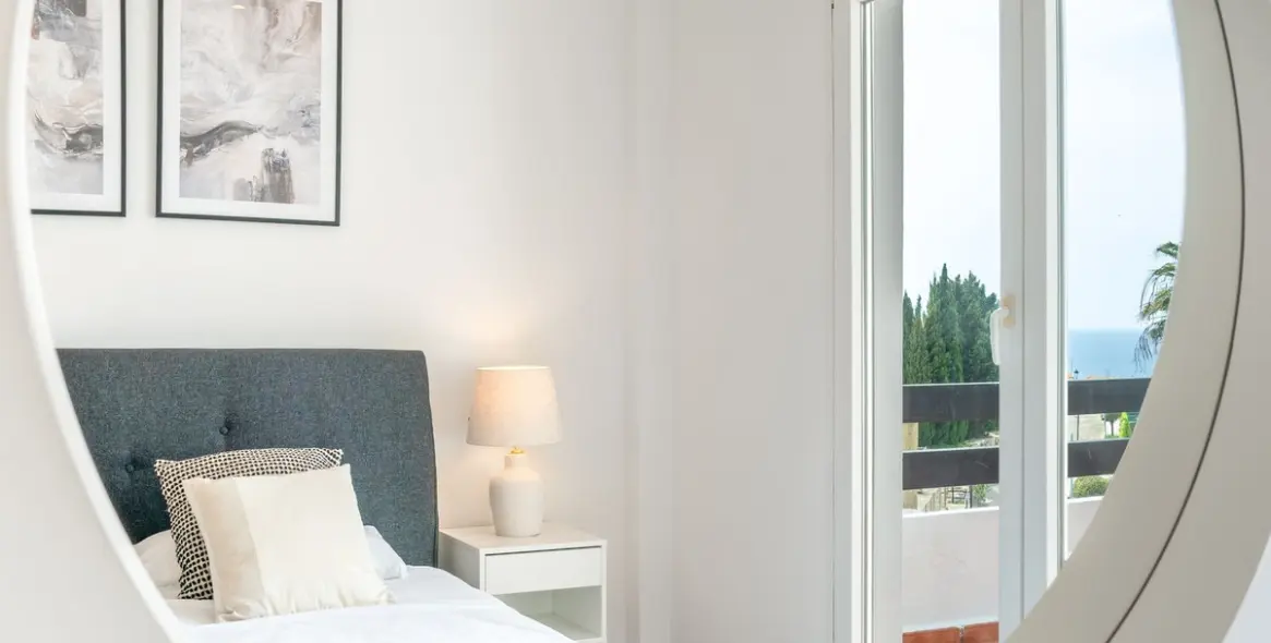 Sale of penthouse duplex in Manilva 21