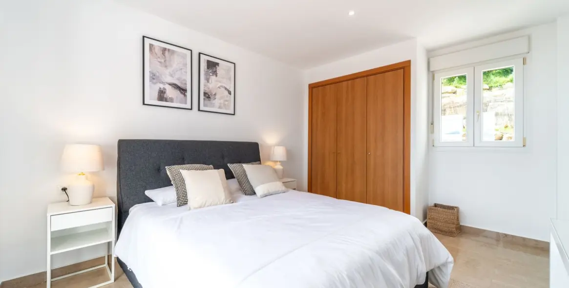 Sale of penthouse duplex in Manilva 22