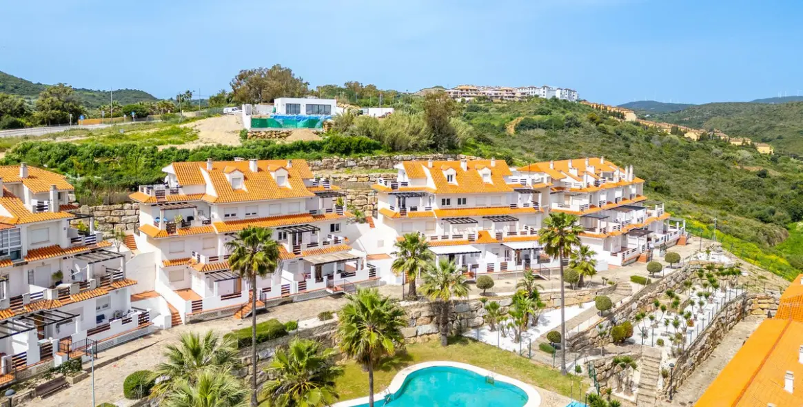 Sale of penthouse duplex in Manilva 25