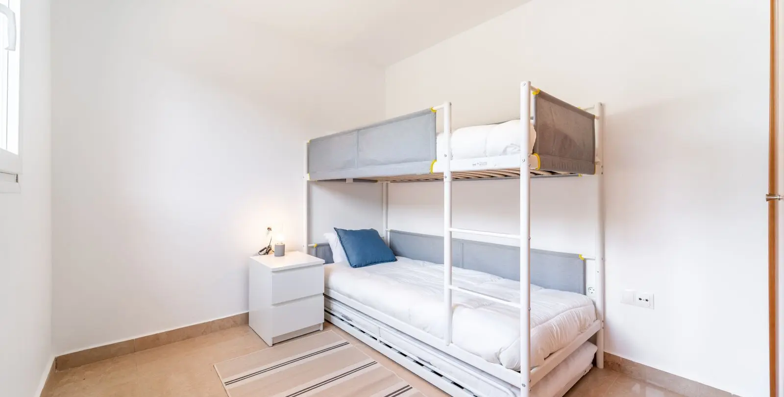 Venta de ático dúplex en Manilva 37