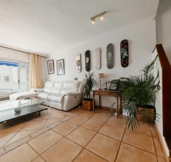 Продажа дома на две семьи в Mijas Costa