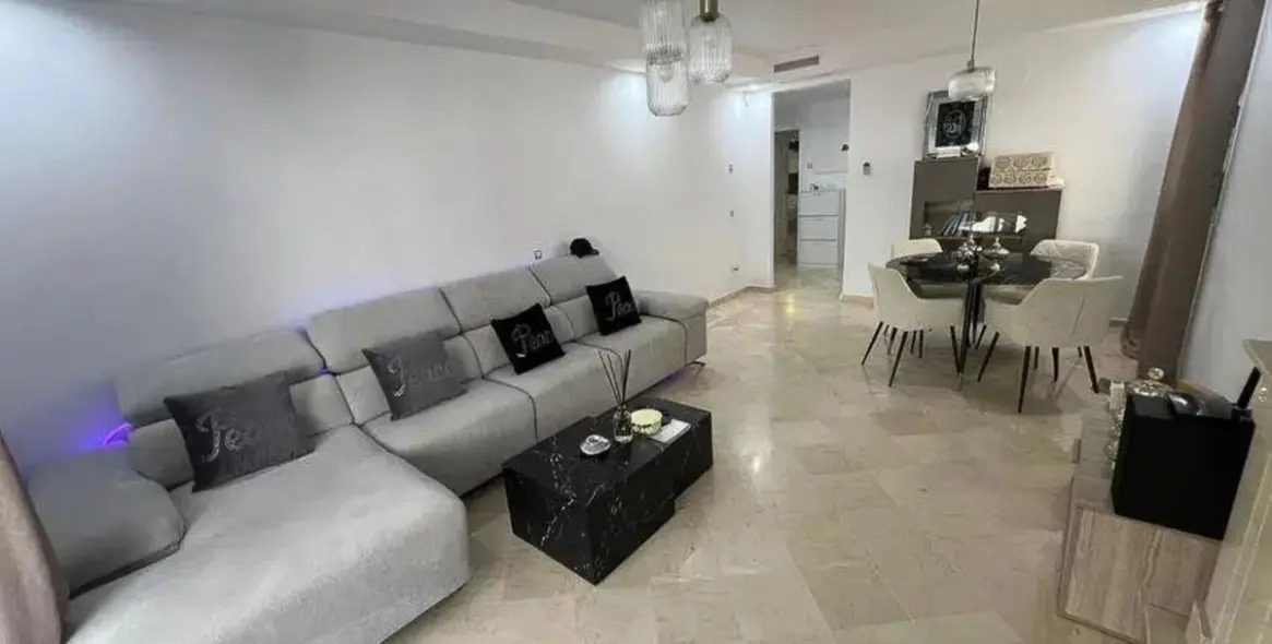 Sale of ground floor apartment in Nueva Andalucía 2