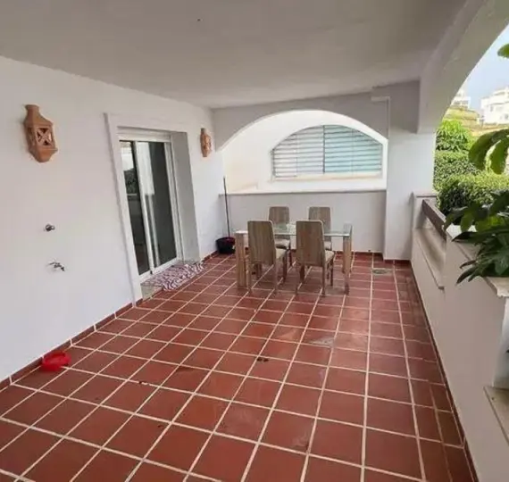 Sale of ground floor apartment in Nueva Andalucía