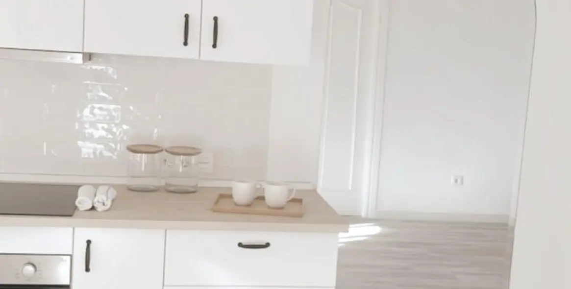 Sale of middle floor apartment in Riviera del Sol 13