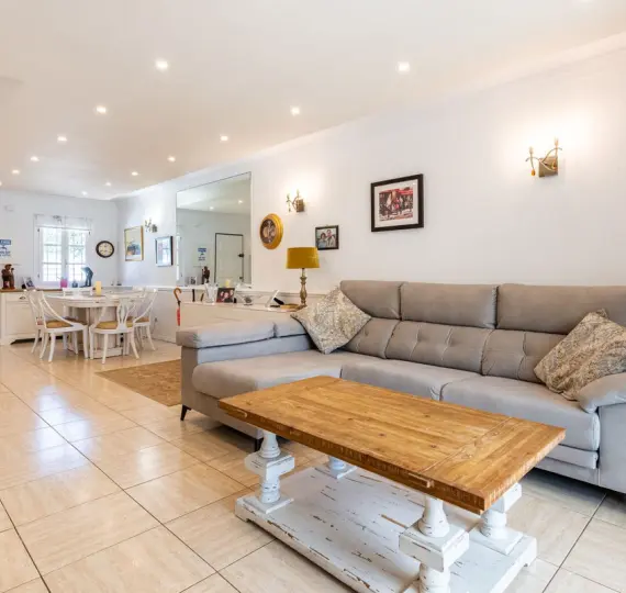 Sale of semi-detached house in Benamara