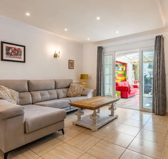 Sale of semi-detached house in Benamara