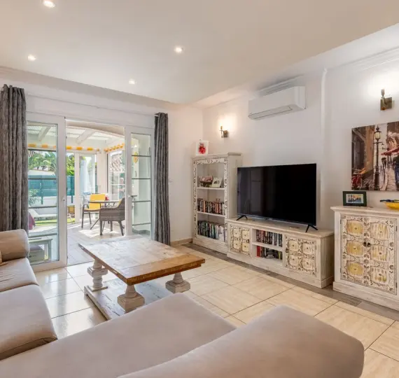 Sale of semi-detached house in Benamara