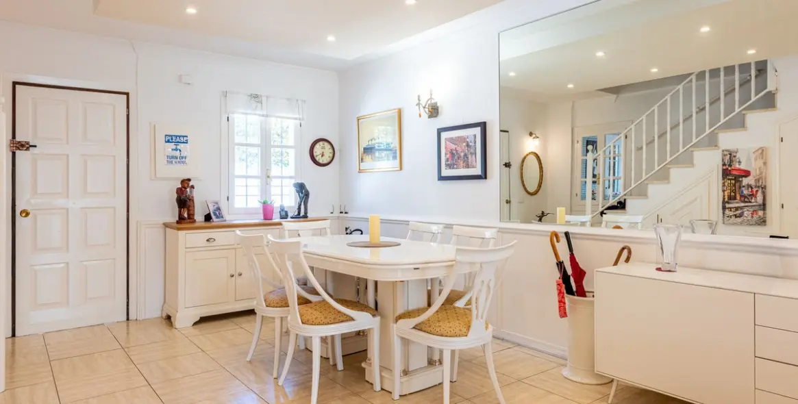 Sale of semi-detached house in Benamara 6