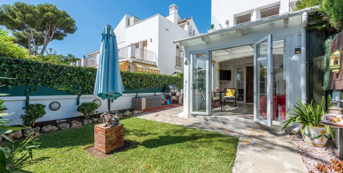 Sale of semi-detached house in Benamara 10