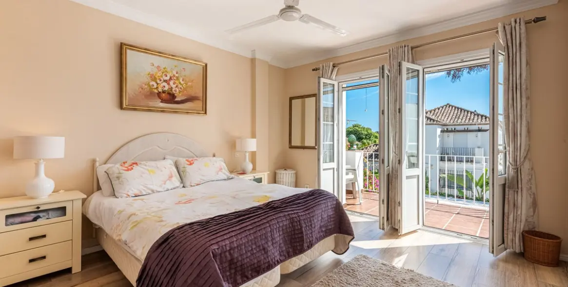 Sale of semi-detached house in Benamara 13