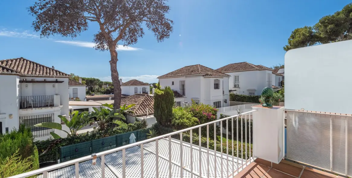 Sale of semi-detached house in Benamara 14