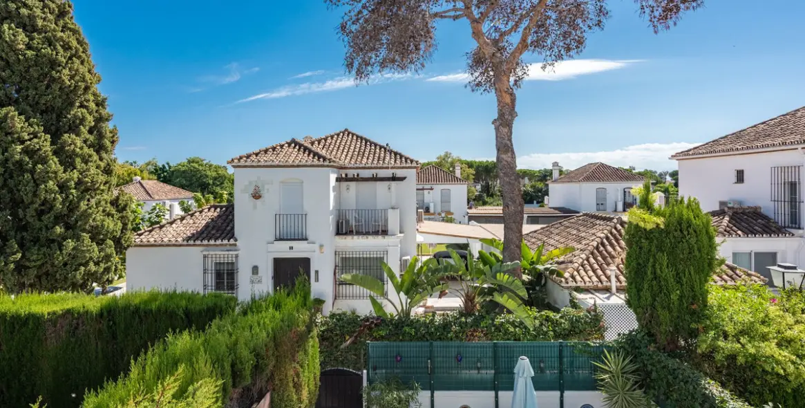 Sale of semi-detached house in Benamara 15