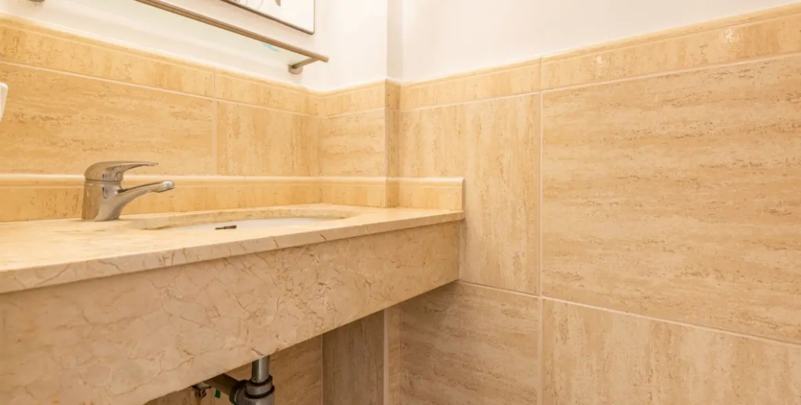 Sale of semi-detached house in Benamara 18