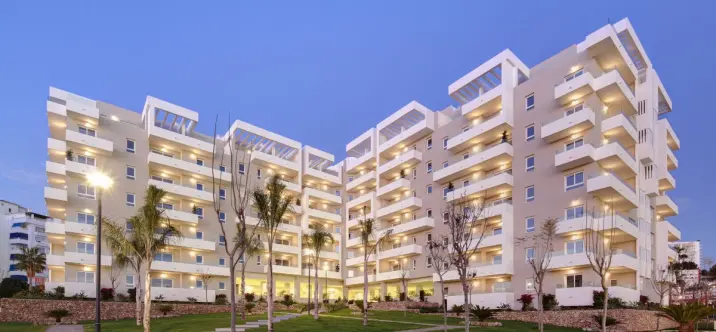 Продажа апартаментов на среднем этаже в Nueva Andalucía 2