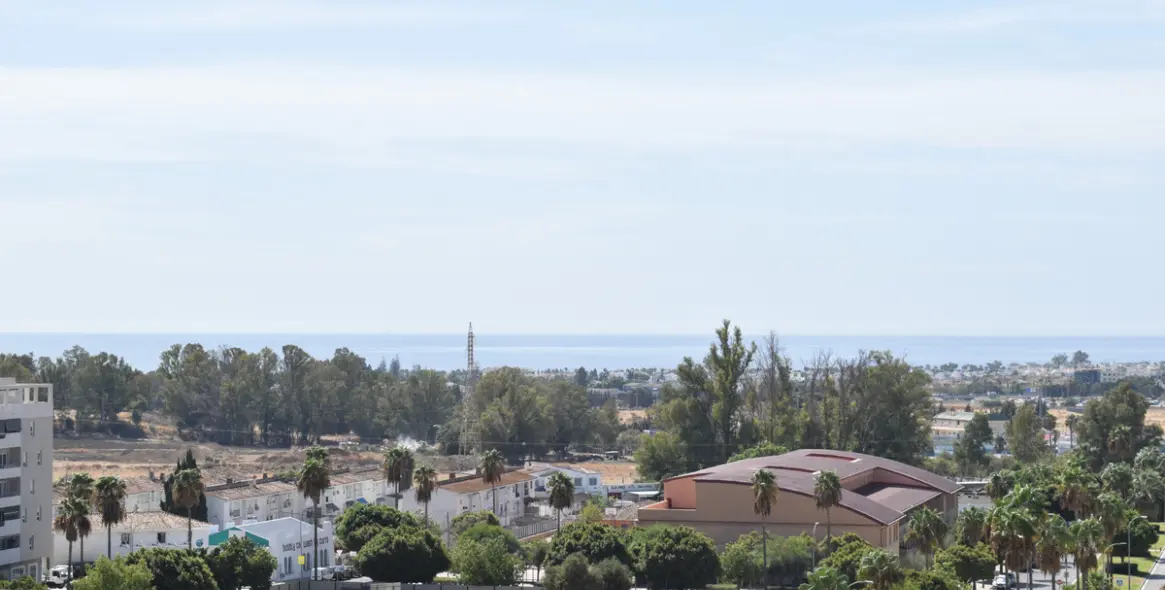 Продажа апартаментов на среднем этаже в Nueva Andalucía 5